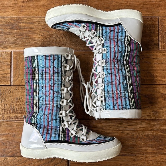Coach Peggey Boots Signature Multicolor Shearling Lined Lace Up Winter Size 8 - Picture 1 of 14